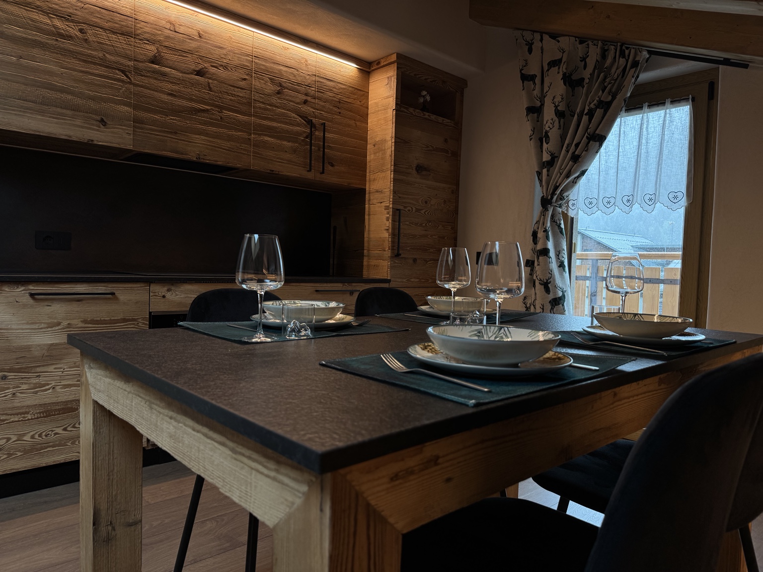 Zona pranzo 8STAY